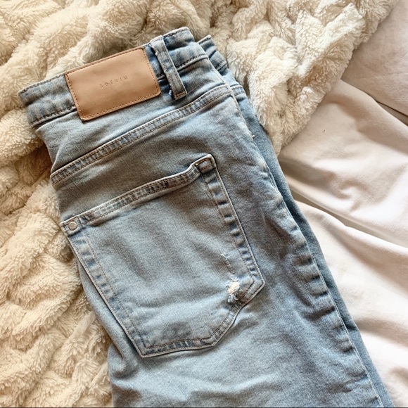 CLEARANCE 💫 &Denim Highwaisted Distressed Jeans - Picture 4 of 8
